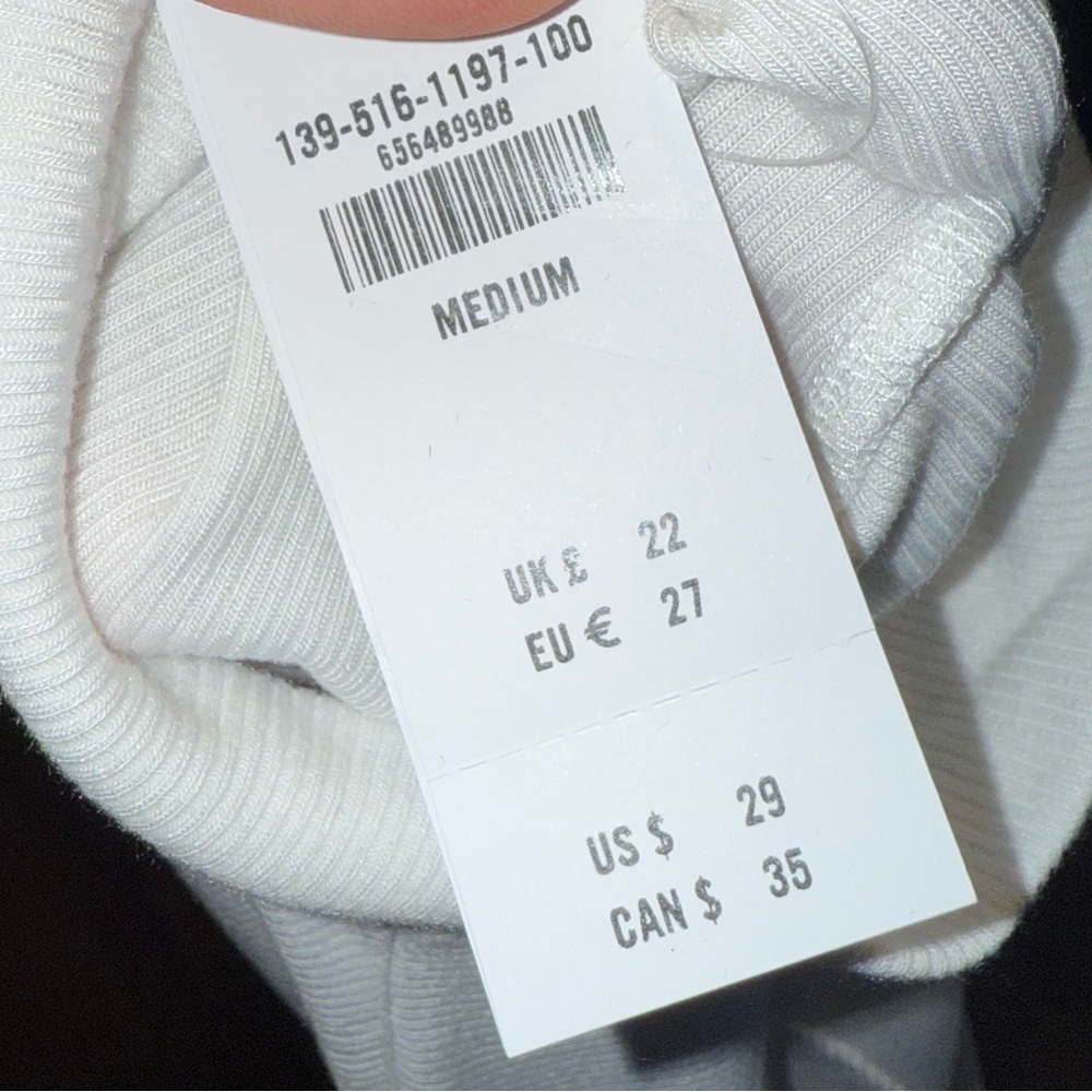 *NWT* Abercrombie & Fitch A&F Essentials White Ribbed Turtleneck Long Sleeve Med - Picture 4 of 4